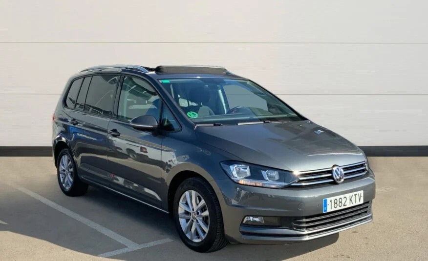 Volkswagen Touran 2019 foto 3